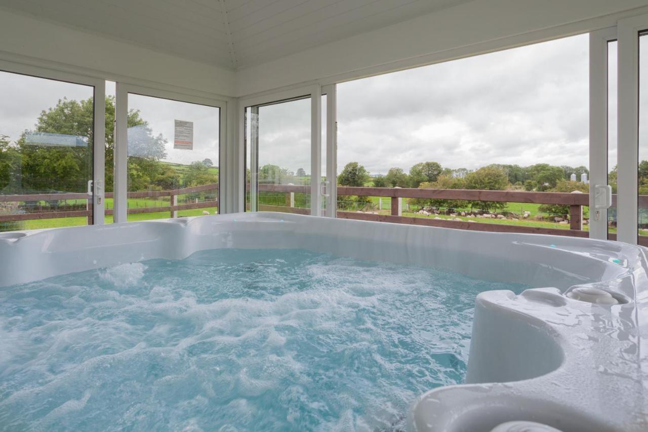 Beautiful mountain views&private hot tub Villa Kilcoo Exterior foto