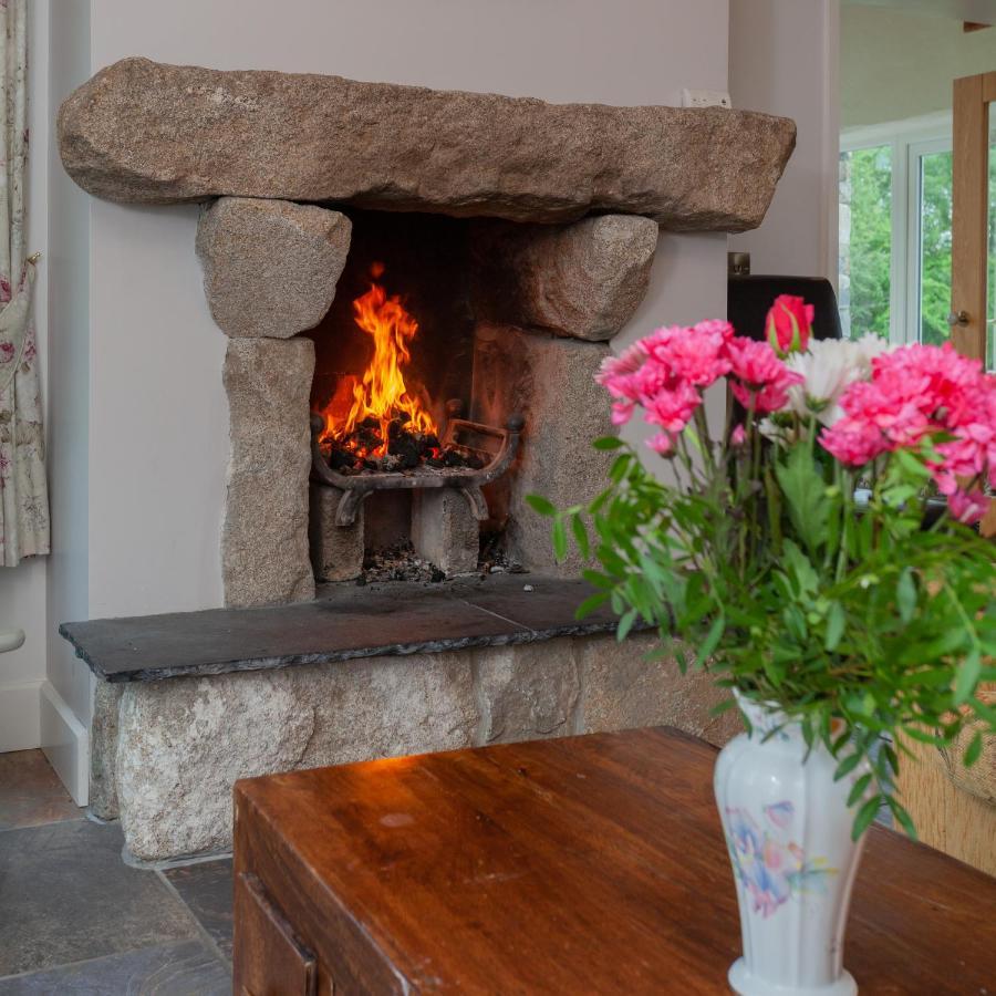 Beautiful mountain views&private hot tub Villa Kilcoo Exterior foto