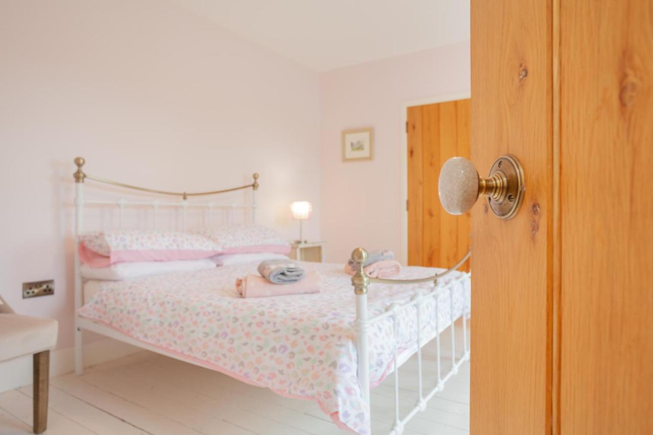 Beautiful mountain views&private hot tub Villa Kilcoo Exterior foto