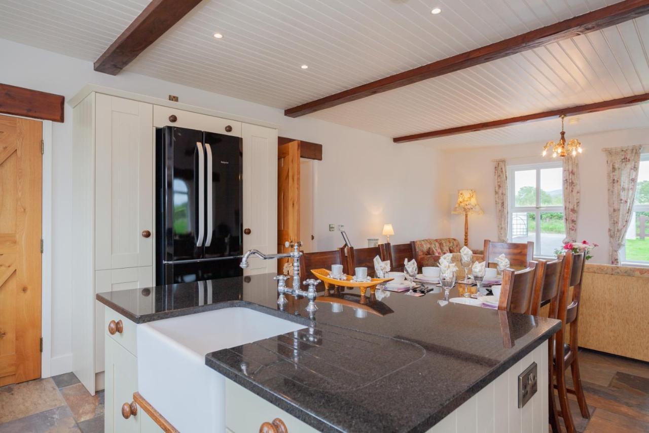 Beautiful mountain views&private hot tub Villa Kilcoo Exterior foto